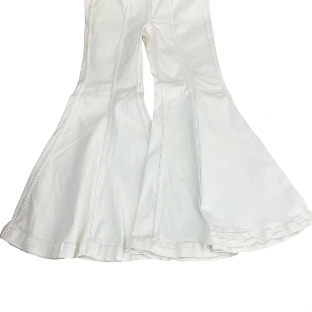 Free People We The Free Cha Cha Flare Cropped‎ Jeans White